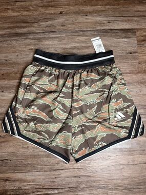 adidas Basketball CrazyLite Camo Print Shorts - 5” Men’s Size S